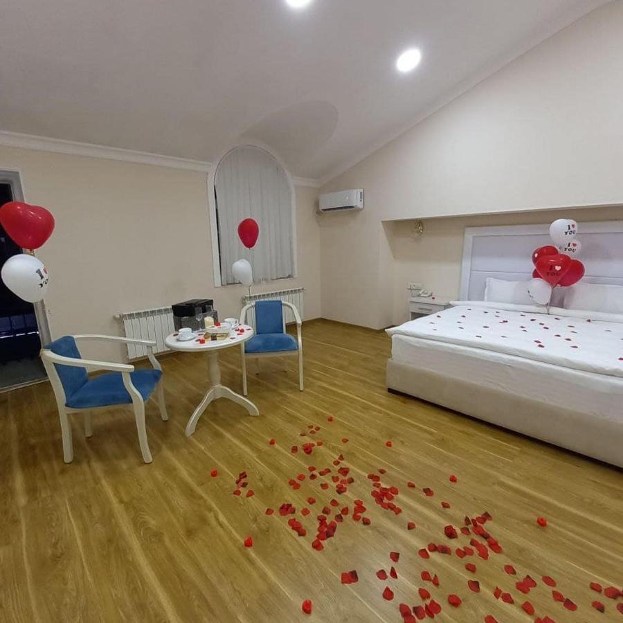Queens 2 Hotel Tashkent Ngoại thất bức ảnh