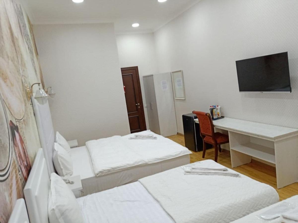 Queens 2 Hotel Tashkent Ngoại thất bức ảnh