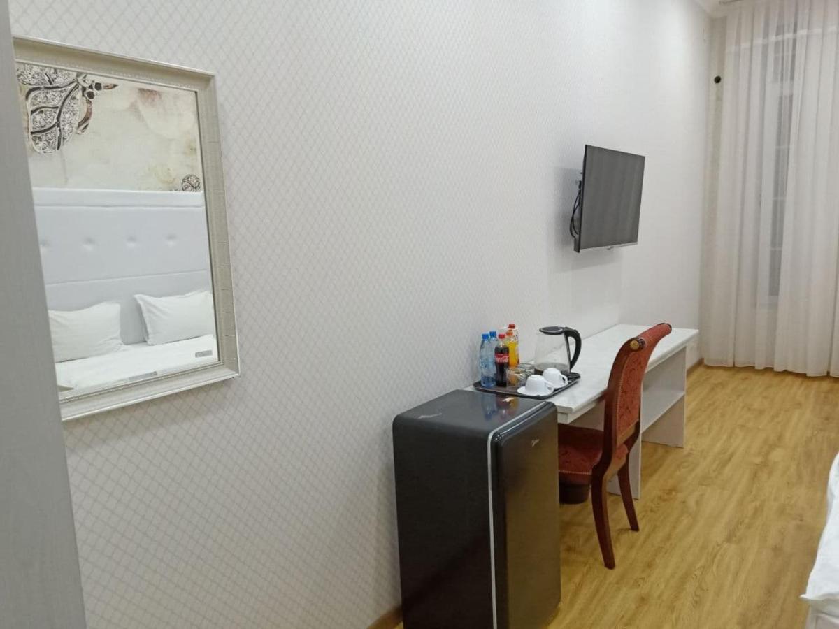 Queens 2 Hotel Tashkent Ngoại thất bức ảnh