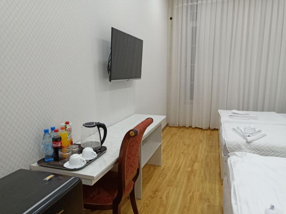 Queens 2 Hotel Tashkent Ngoại thất bức ảnh