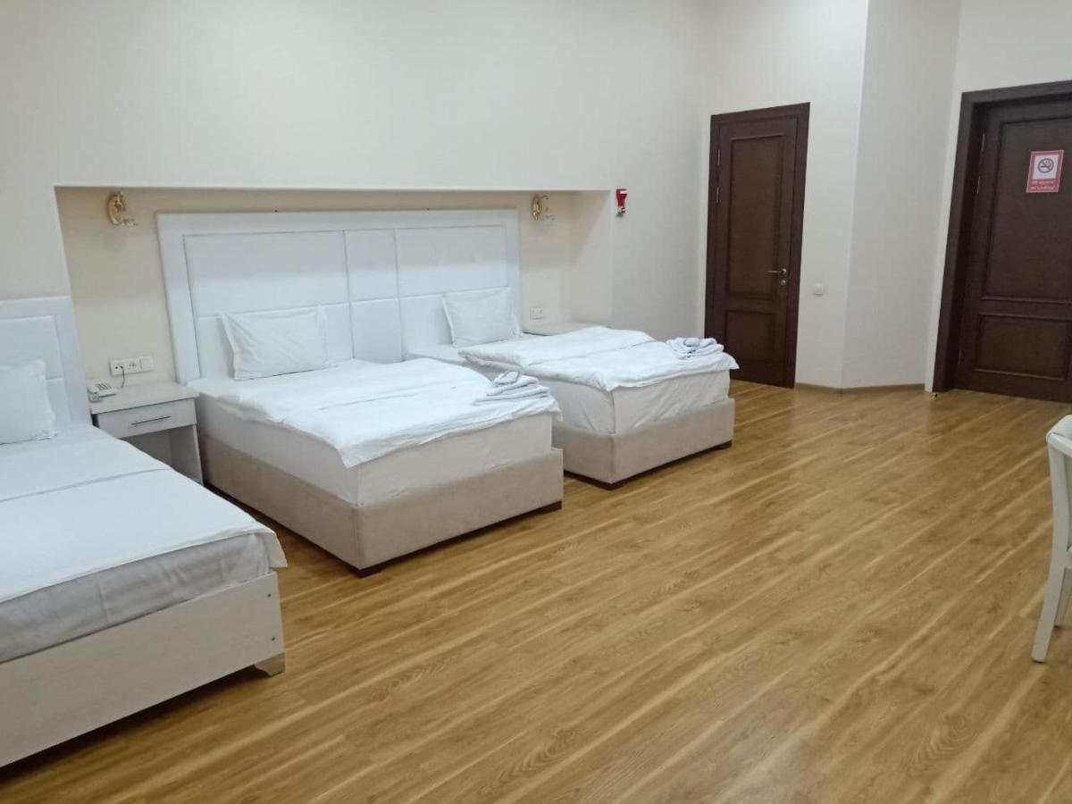 Queens 2 Hotel Tashkent Ngoại thất bức ảnh