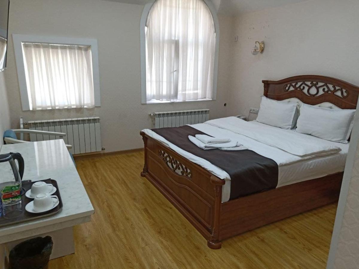 Queens 2 Hotel Tashkent Ngoại thất bức ảnh